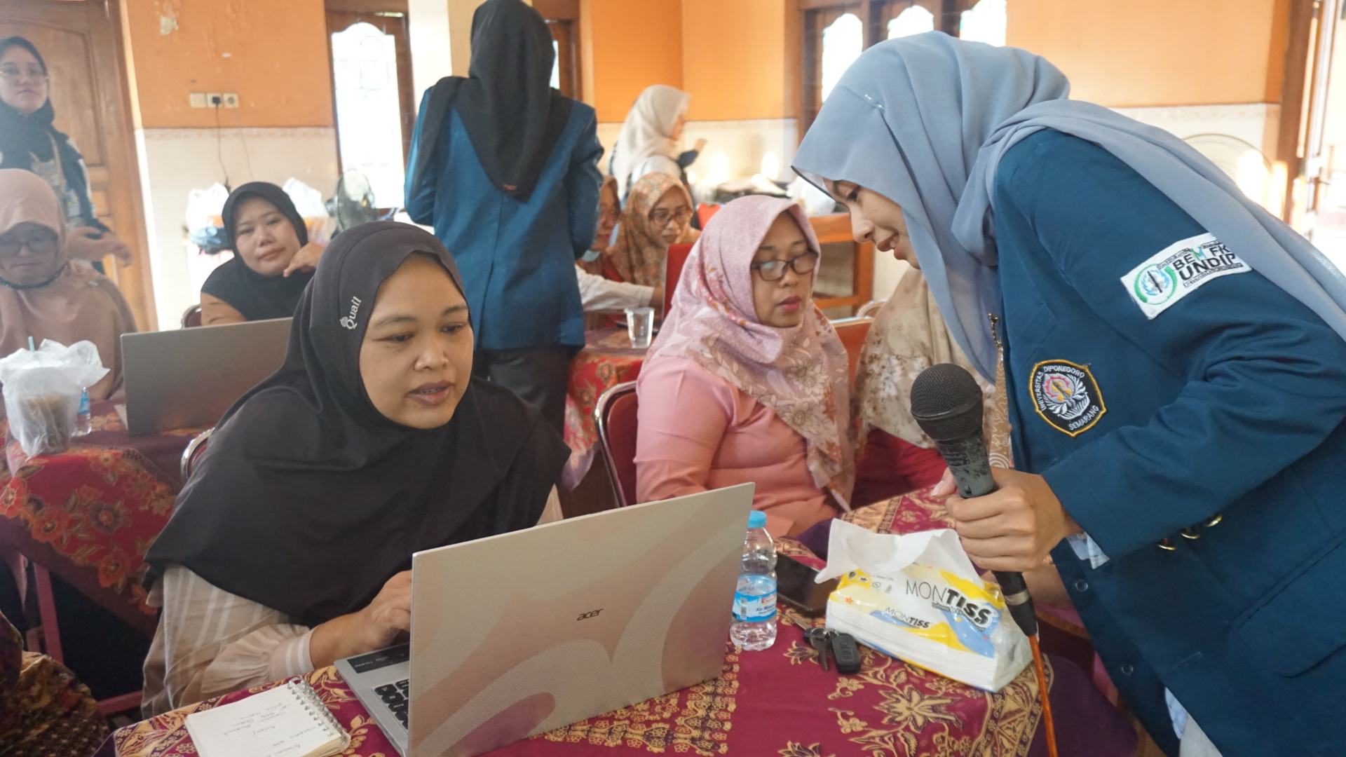KKN UNDIP Tingkatkan Kompetensi Digital Kader PKK Desa Demakan melalui Pelatihan Microsoft Word
